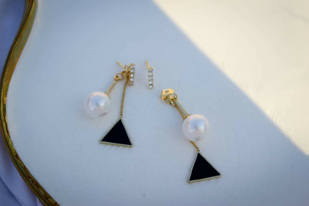 Pearl Pendant Earrings